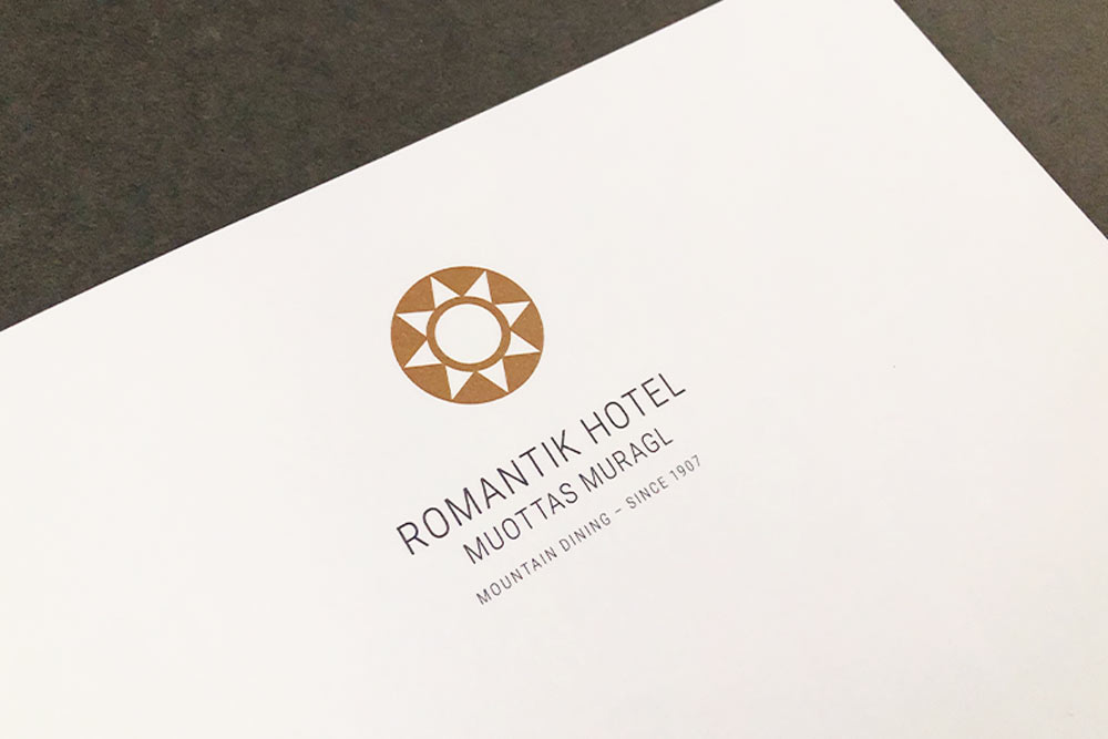 Logo Romantik Hotel Muottas Muragl